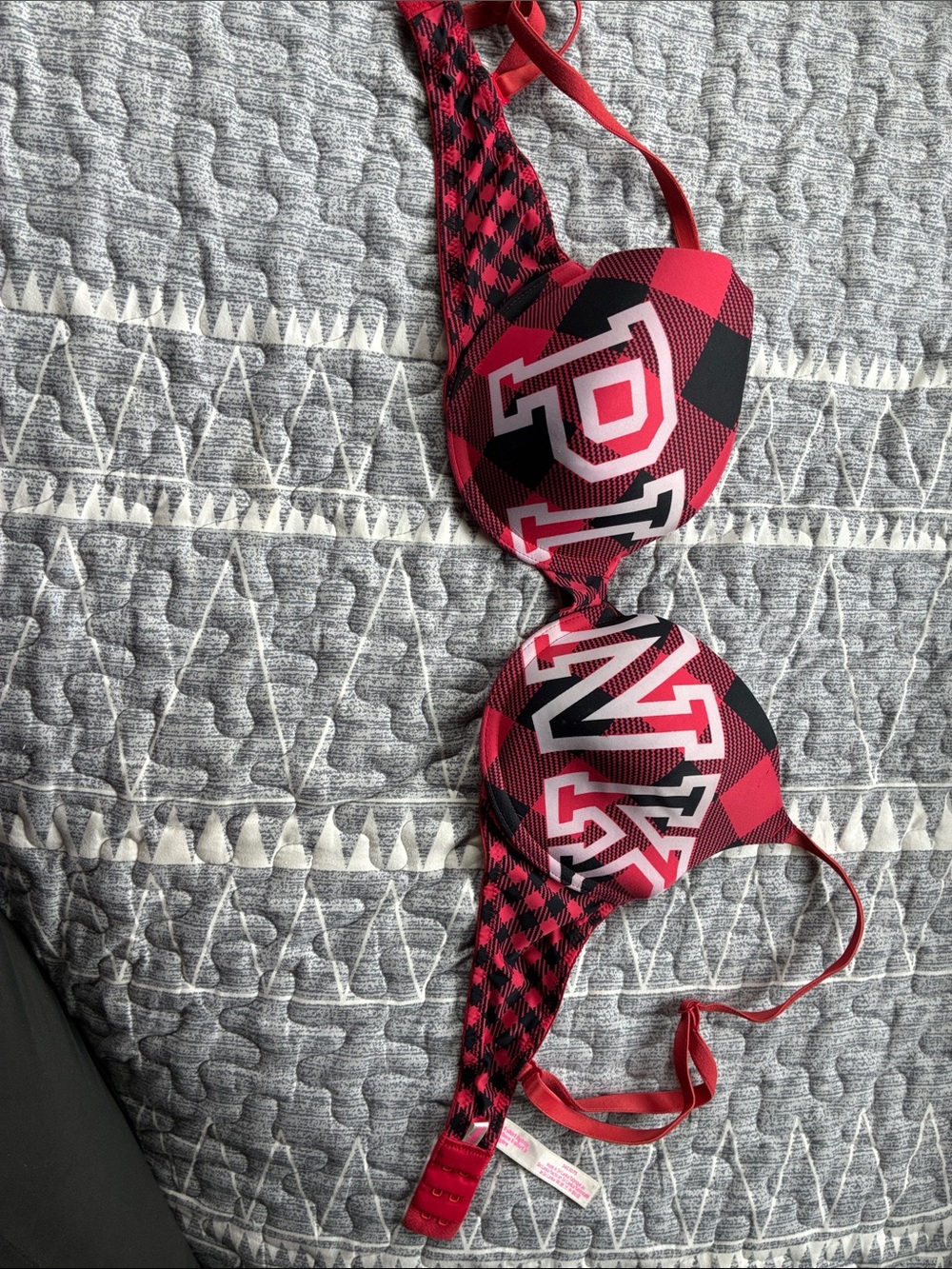 PINK T-Shirt Block Letter Bra size 34C